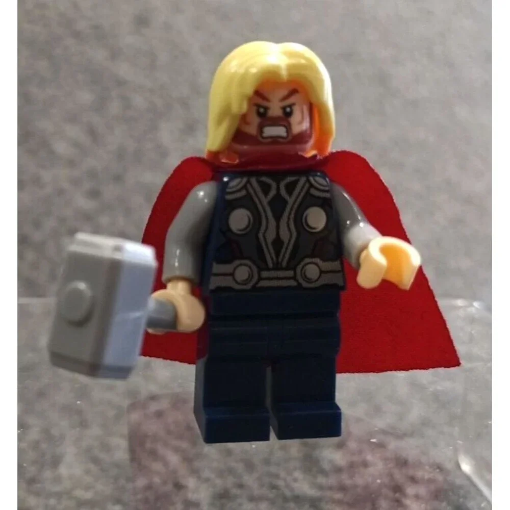 Marvel Lot Thor - Iron Man - Spiderman - Wolverine & Car - Cap America Non-Lego